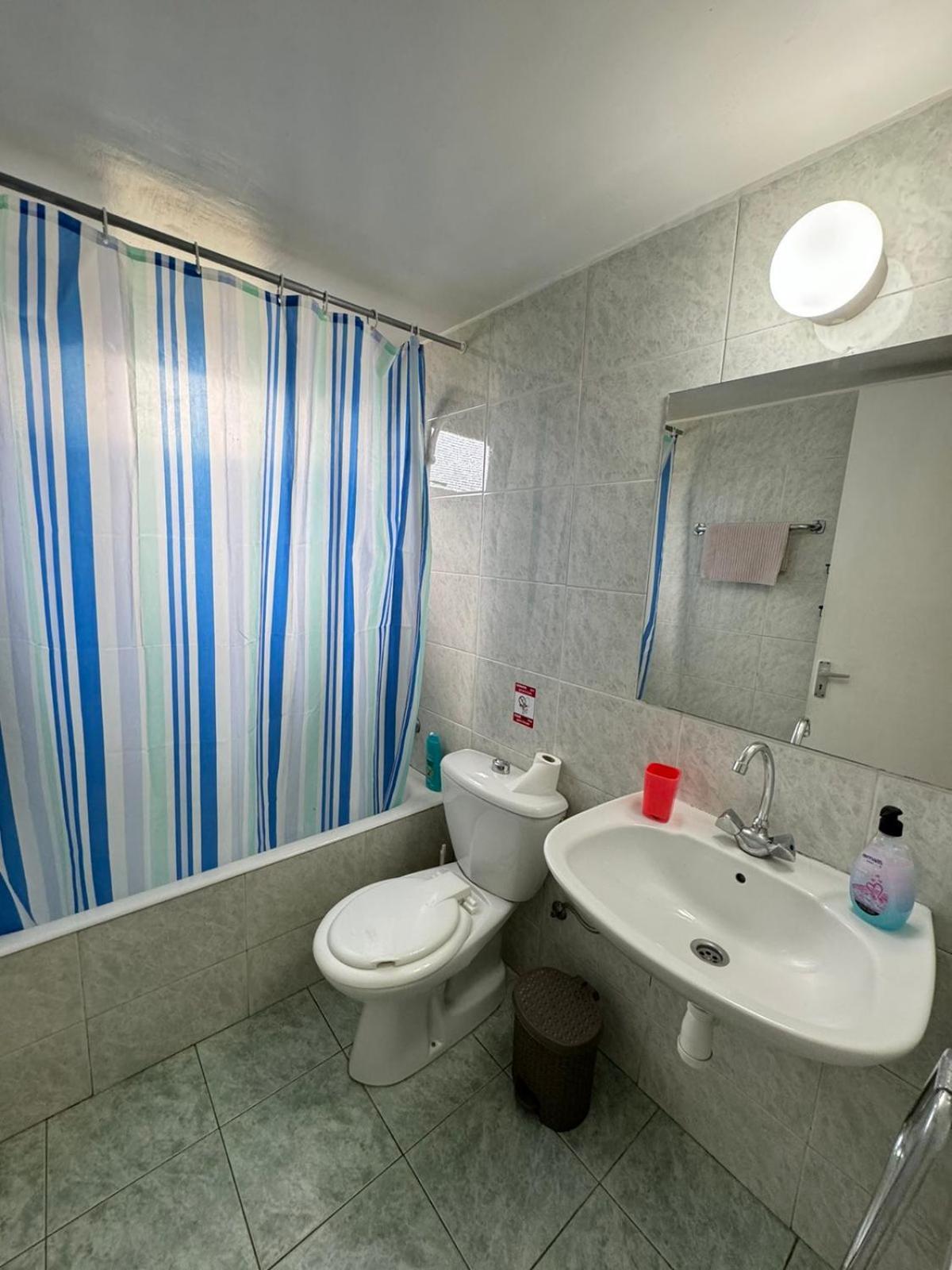 Sea Apartments Larnaca Bagian luar foto